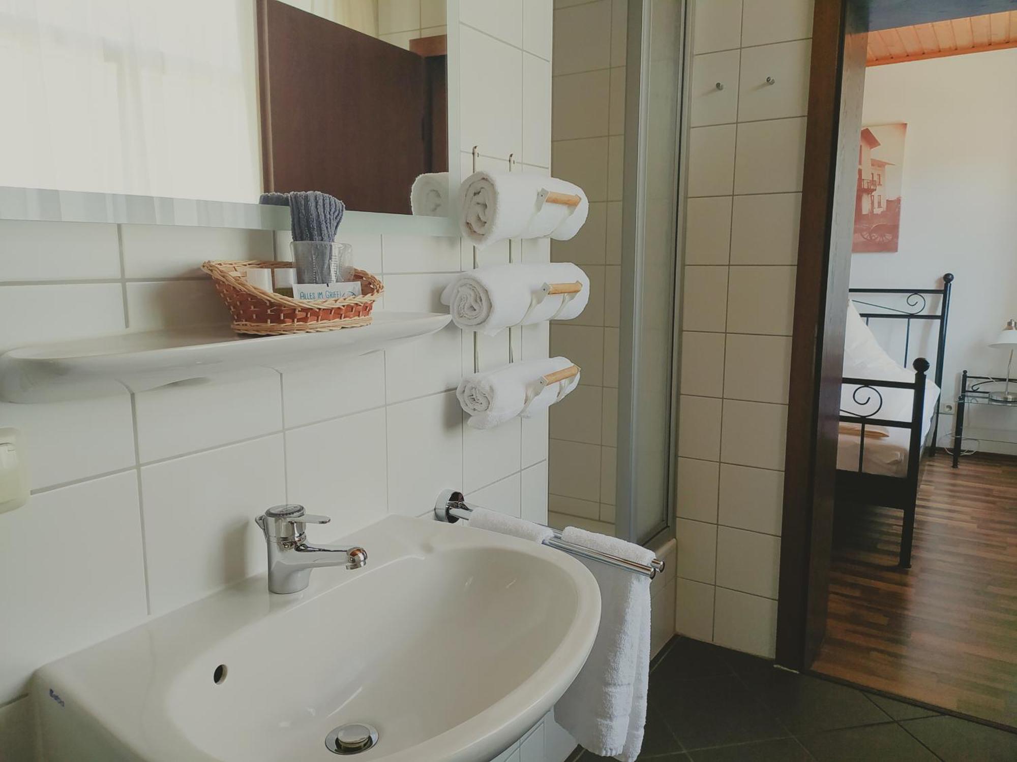 Dorfschaenke Deggendorf Hotel & Apartmenthaus & Biergarten, E-Bike-Verleih Kostenlos Szoba fotó