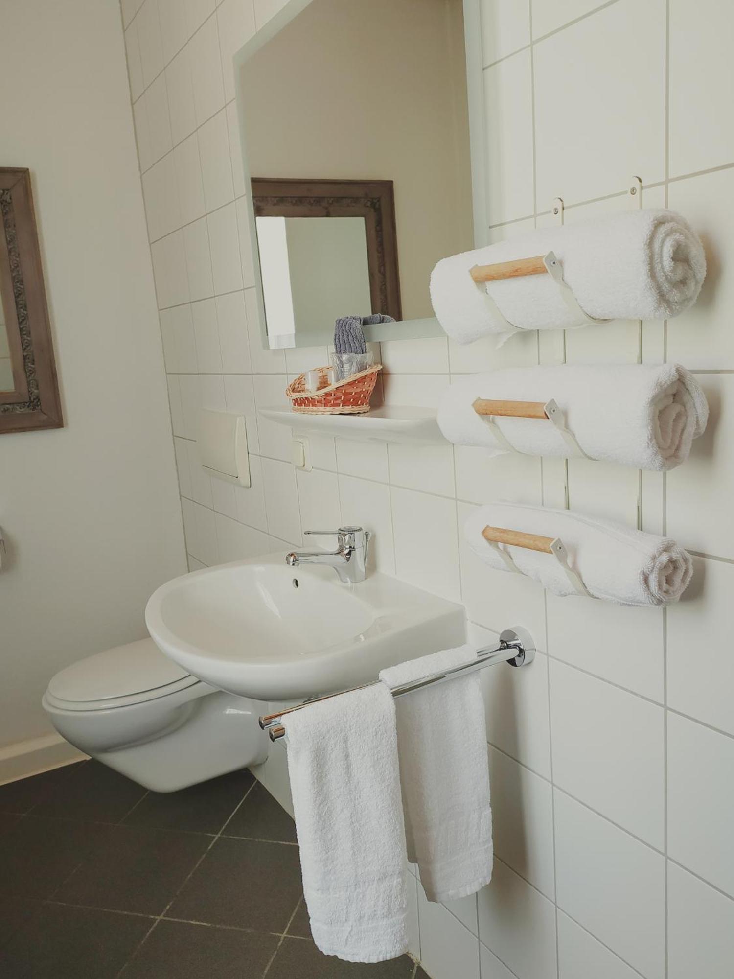 Dorfschaenke Deggendorf Hotel & Apartmenthaus & Biergarten, E-Bike-Verleih Kostenlos Szoba fotó